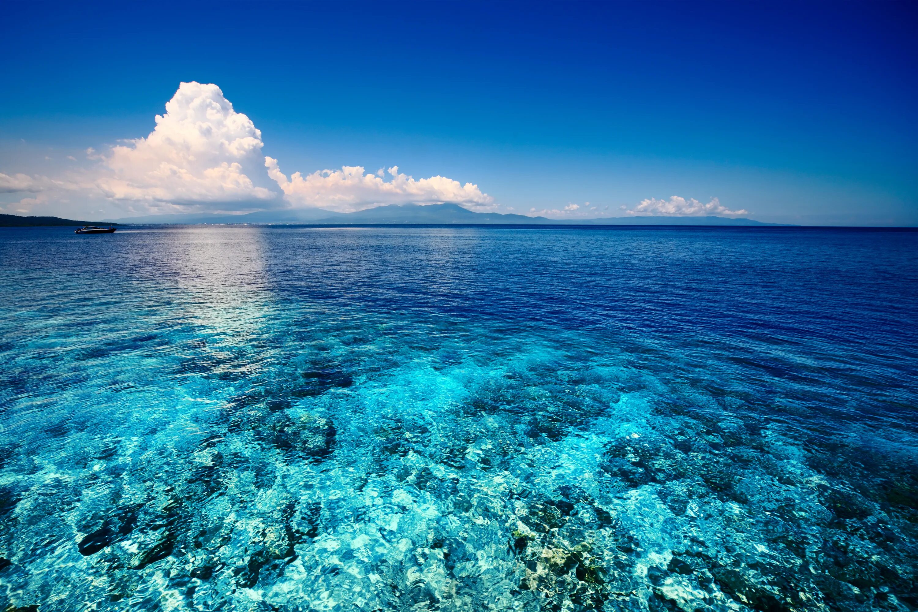 Океан рядом. Море Сулавеси. Морской заповедник Саут-Уотер-Кей,. Море. Красивое море.