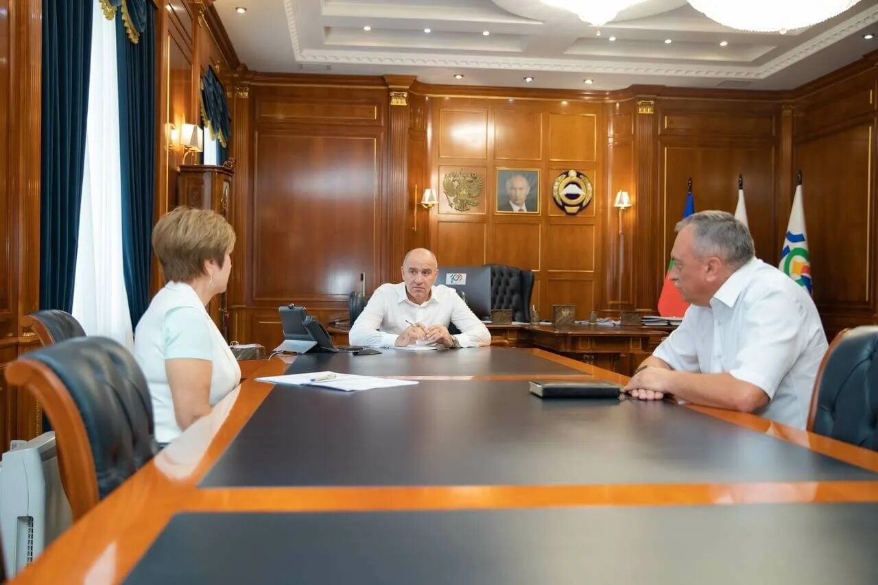 Последние новости кчр на сегодня. Правительство кчр. Новости кчр. Председатель правительства кчр. Вице премьер кчр.