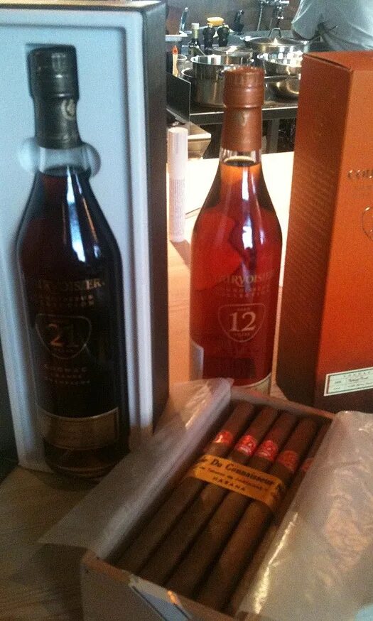 Курвуазье 18. 7. Courvoisier xo cognac. Courvoisier 18 0. 7.