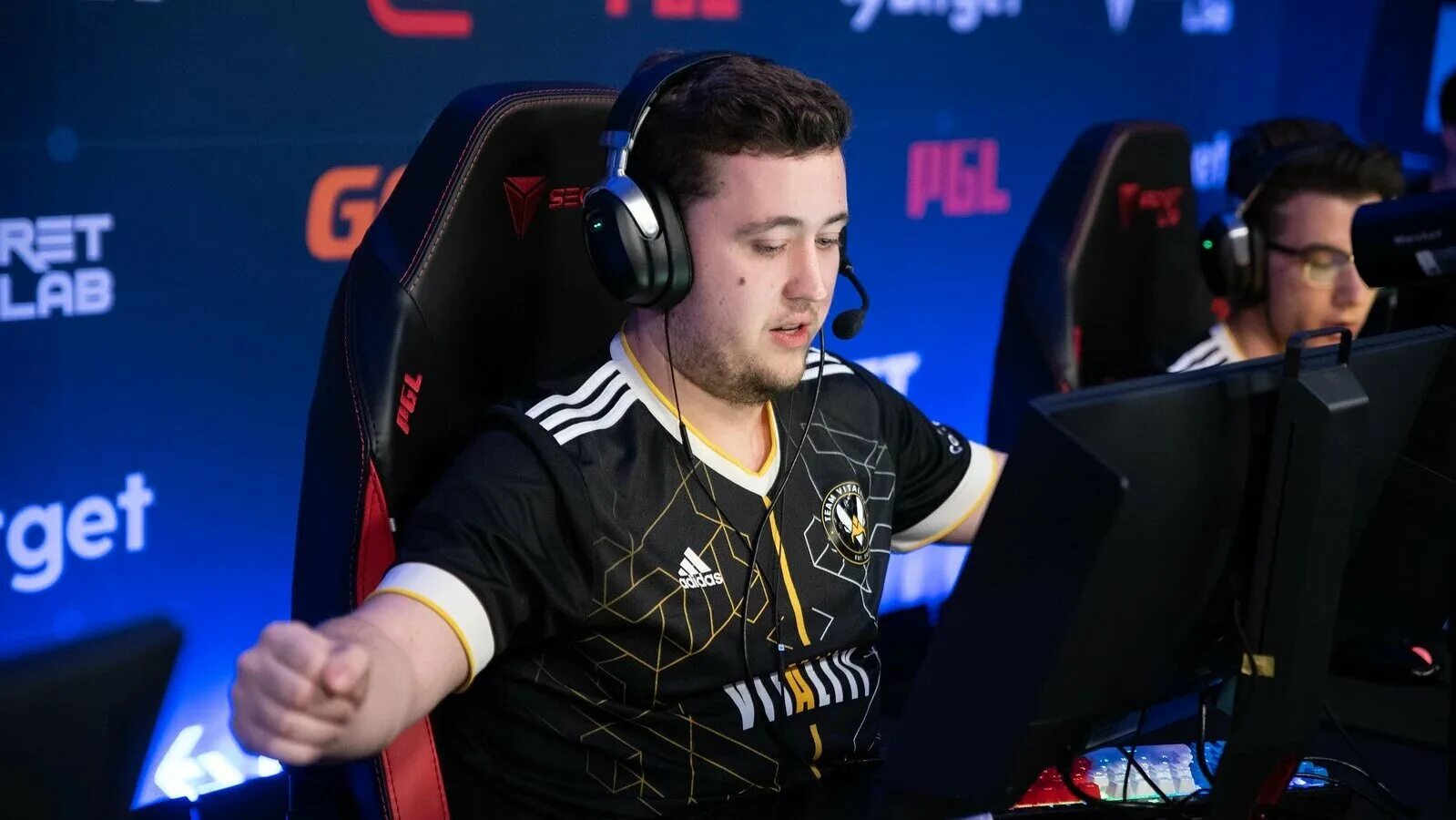 Го про 2025. Vitality zywoo. zywoo cs go 2025. zywoo 2025. zonic zywoo.
