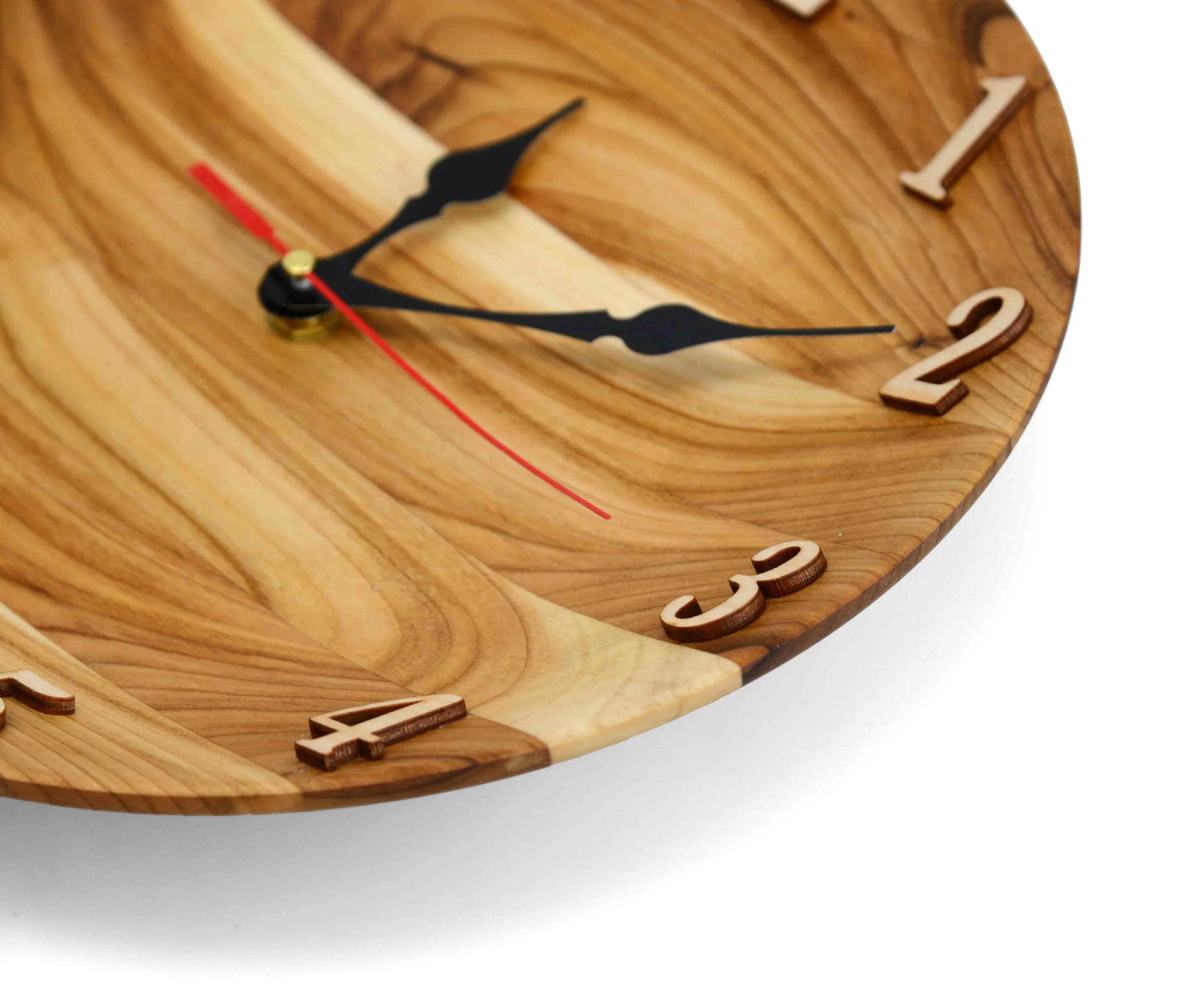 Д 29 купить. Часы деревянные стоячие. Тарелка в виде руки. Отделка часов деревянными дисками.