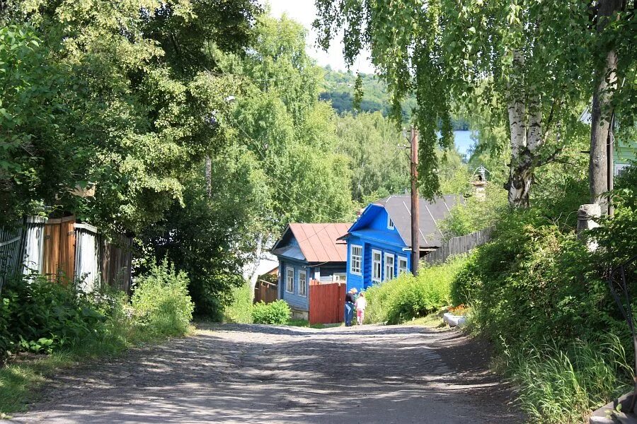 Плёс город. Плес Юрьевская 10. Плес Центральная улица. Акуловский Плес сельский туристический.