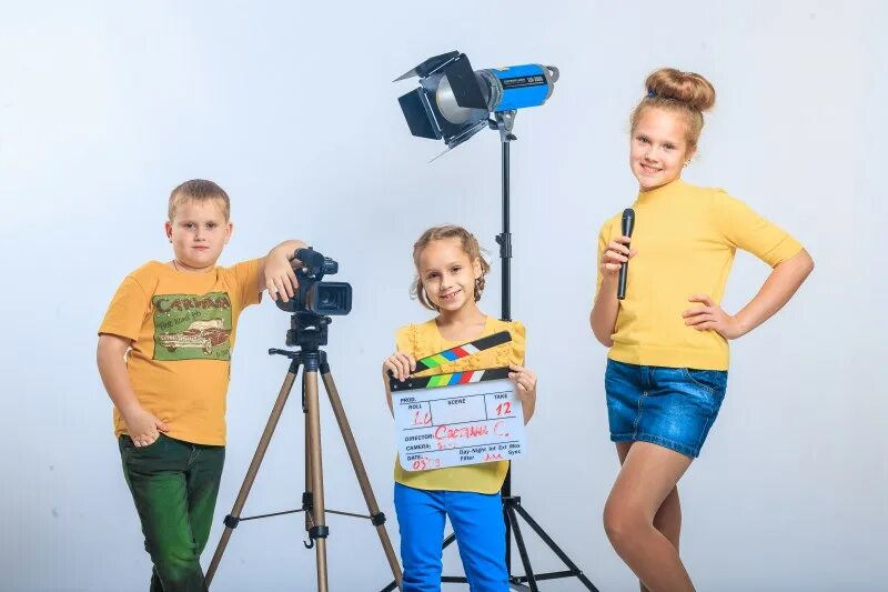 Программу ведут дети