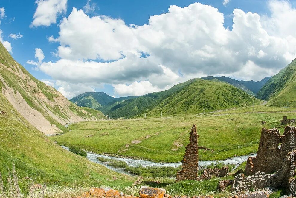 Осетия алания чеченской республике. Северная Осетия Алания. Северная Осетия Алания горы. Солнечная Долина Осетия. Гора Карджин Северная Осетия.