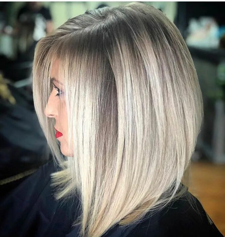 Lived in blonde by @kyprikhair Short hair balayage, Long hair styles, Stylish sh