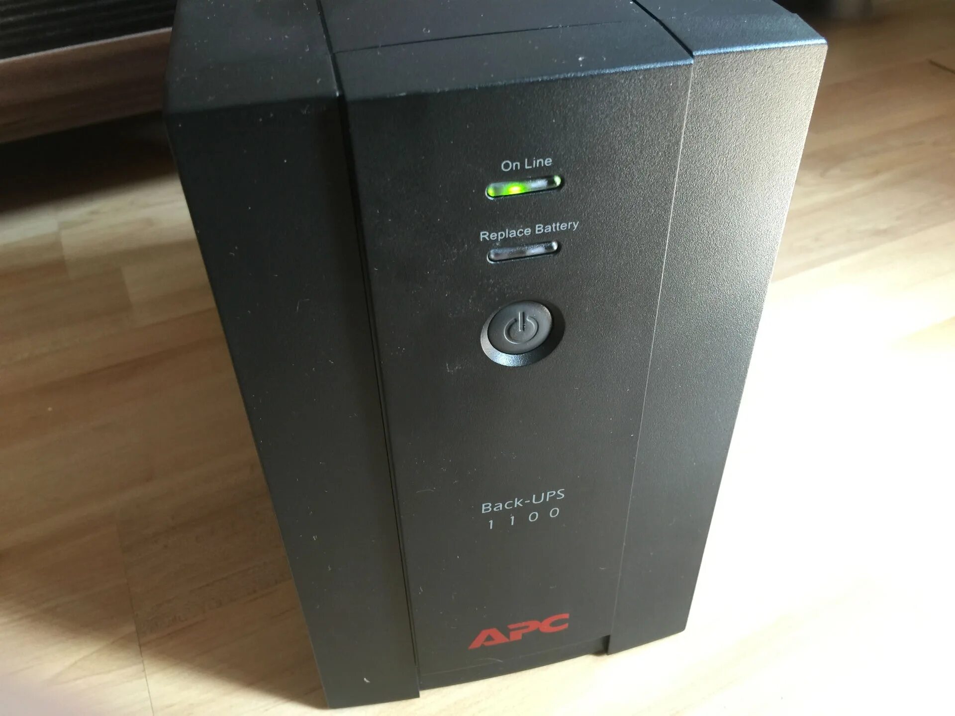 Источник бесперебойного питания back ups rs. Ибп apc 1100 back-ups. apc back-ups rs 1100. back-ups bx1100ci-rs. apc back-ups bx1100.