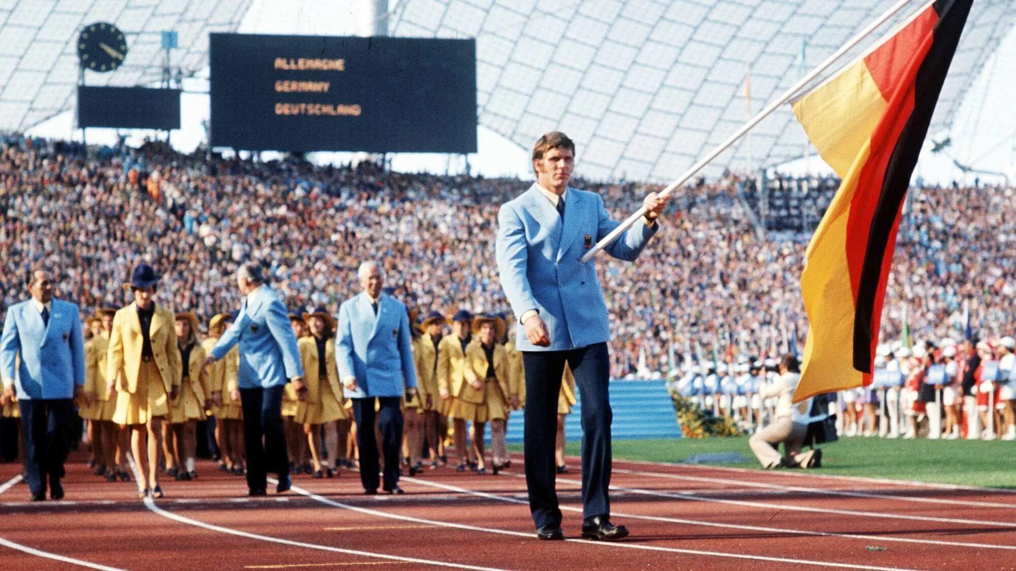 Олимпийские игры в Мюнхене 1972. Летние Олимпийские игры в Мюнхене 1972 год. Теракт в Мюнхене 1972 на Олимпиаде.