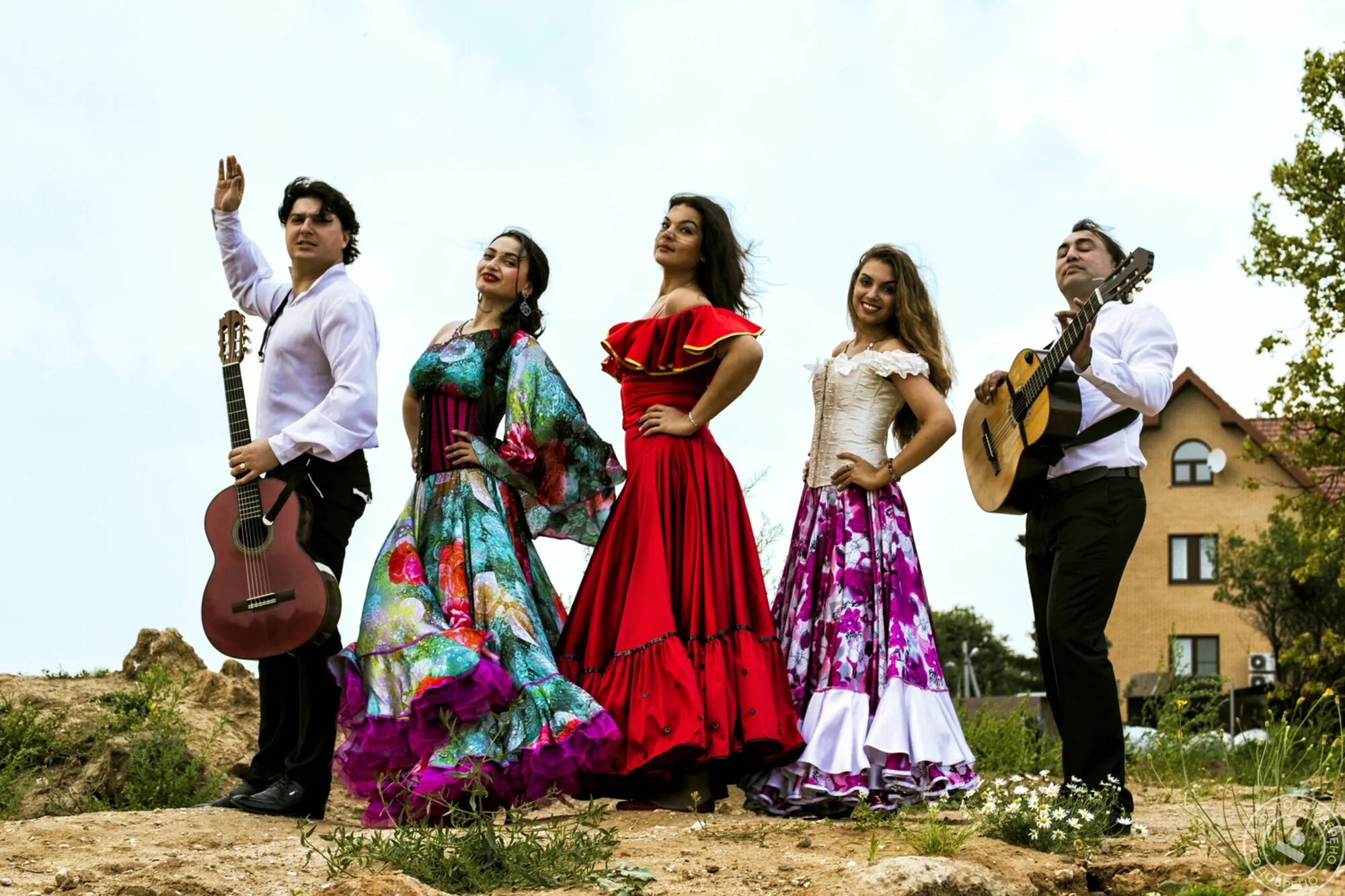 Вечеринка в цыганском стиле на природе. Выступление цыган. Исповедь цыганки. Театр танца интрига цыганский танец. Ансамбль цыганский двор 1999.