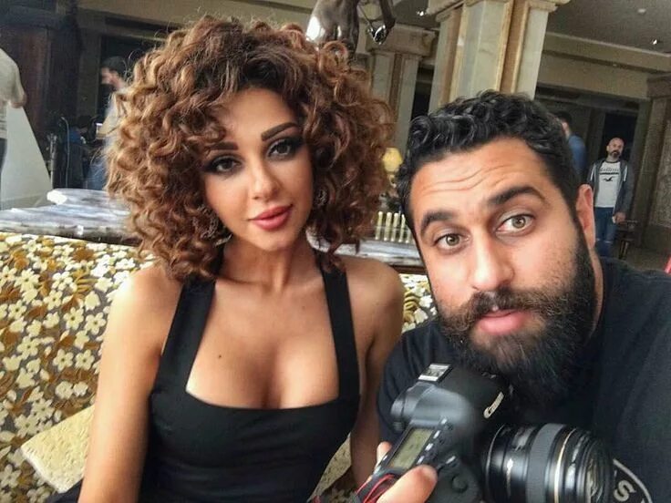 Images of artist Miriam Faris - Celebrity Photos