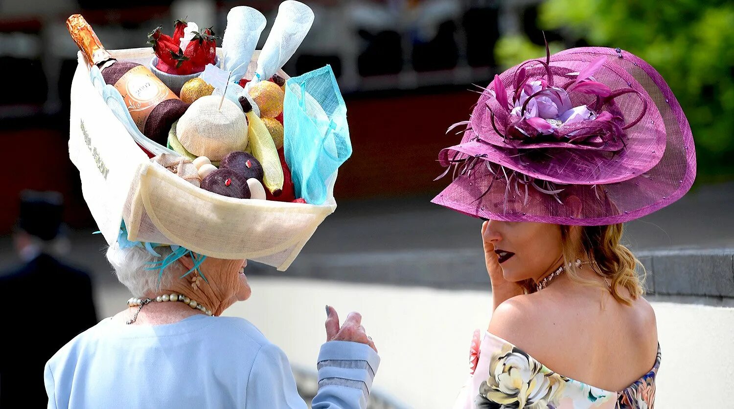 Шляпа читающая мысли нарезки современные. Волшебная шляпа конкурс. Оригинальная шляпка в садик. Шляпы мышления. Шляпка в садик для конкурса.