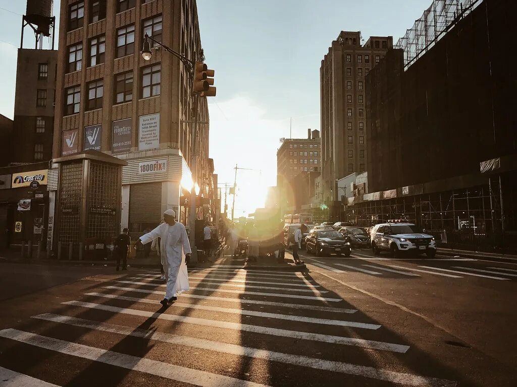 New york office building. Near third avenue 70-s. Samsung galaxy a32 ночная съемка. Third avenue. 6 авеню нью-йорк.