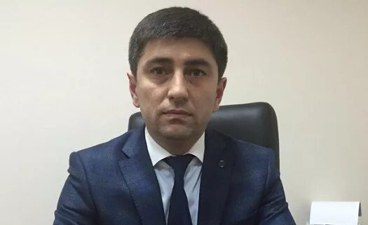 Зам зам вода 0. Источник зам зам. Министр туризма кабардино-балкарии. Зам зам нальчик. Вода зам зам 5 литров.