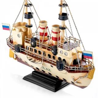 Детскую модель корабля