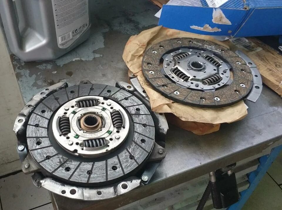 Шеви замена сцепления. Диск сцепления ваз нива 21214. сцепление нива шевроле sachs. сборка сцепления нива 21213. сборка сцепления на ниве 21214.