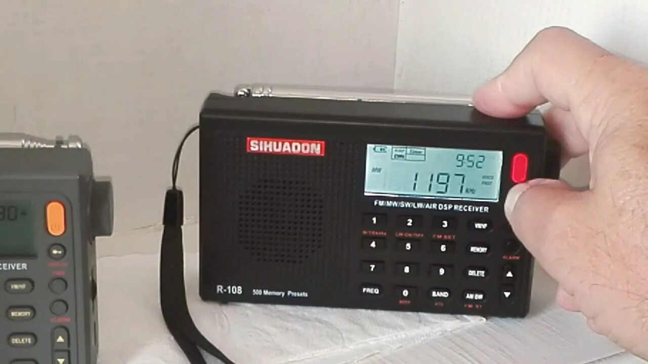 P r 108. Sihuadon r-108. radiowow r-108. sihuadon d-808. приемник китайский рибивор р 108г.
