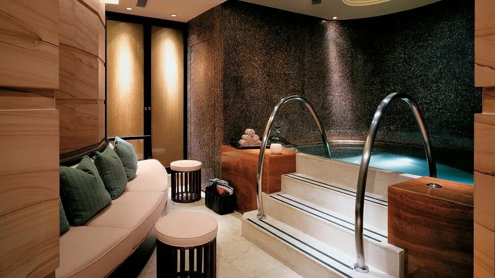 Интерьер массажного кабинета. Спа салон. Мини спа отель. Iridium spa st regis. Каталог спа салонов.