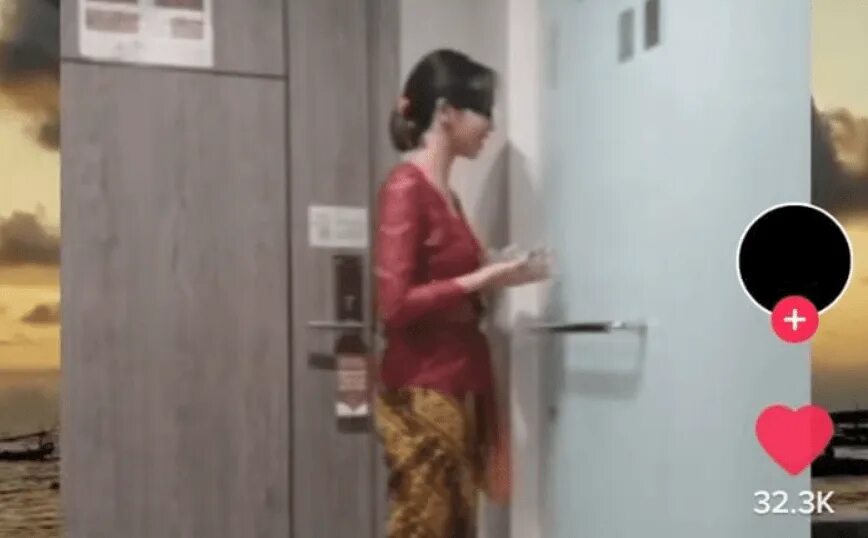 Kebayak merah. Kebaya viral. кебайя индонезия. bokeb viral kebaya merah.