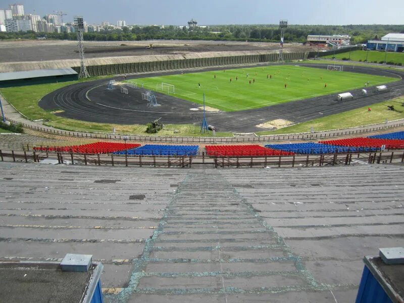 Стадион измайлово москва. Стадион измайлово. Стадион измайлово. Стадион фоп измайлово. Стадион фоп измайлово.
