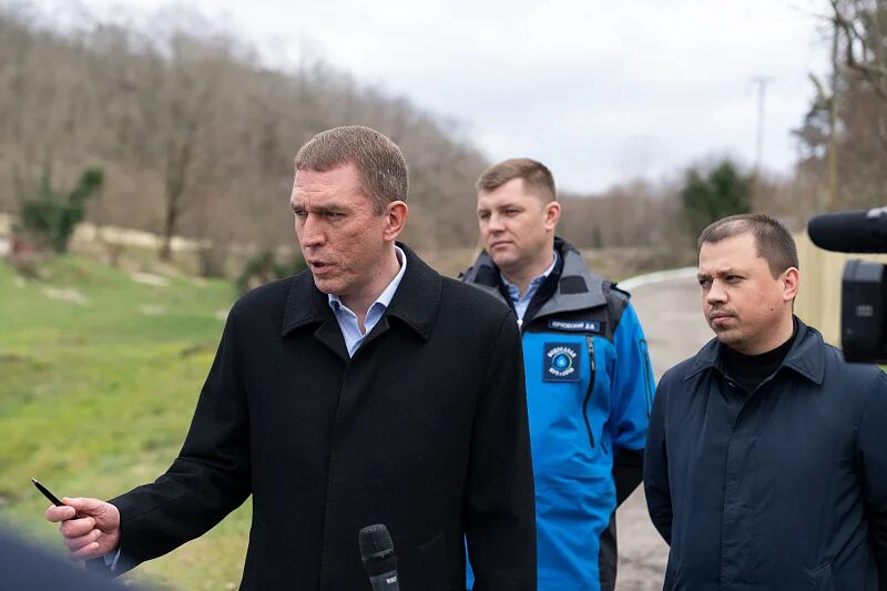 Копайгородский сочи фото Администрация города Сочи Глава Сочи Алексей Копайгородский с жителями обсудил