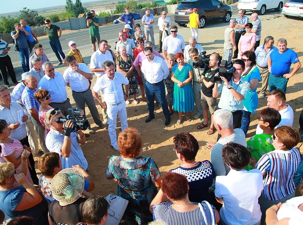 Погода села новая жизнь. Село Заречное Астраханская область. Заречное Лиманский район Астраханская область. Лиманский район село Заречное. Школа с Заречное Лиманский район.