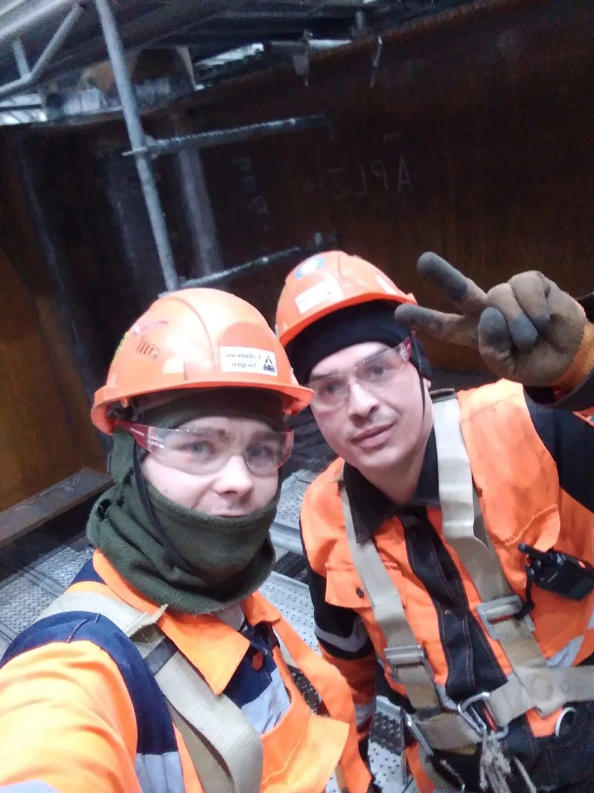 Мурманск работа вахтовым методом вакансии. Крондекс мурманск. мурманск рхи полати. мурманск вахта. вахтовики мурманск.