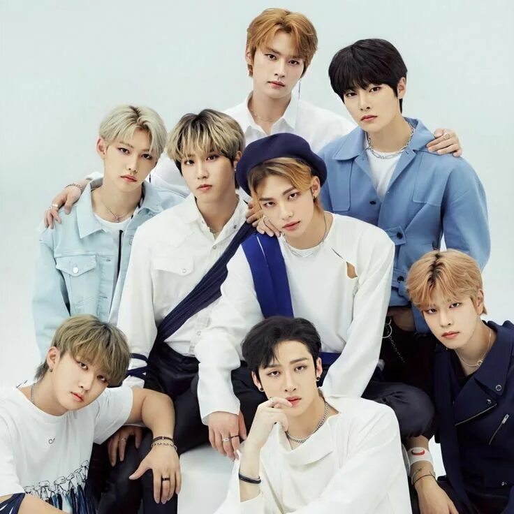 Stray kids 2020 фотосессия. Ян чонин 2020. Stray kids участники 2022. Stray kids 2021. Феликс корейская группа.