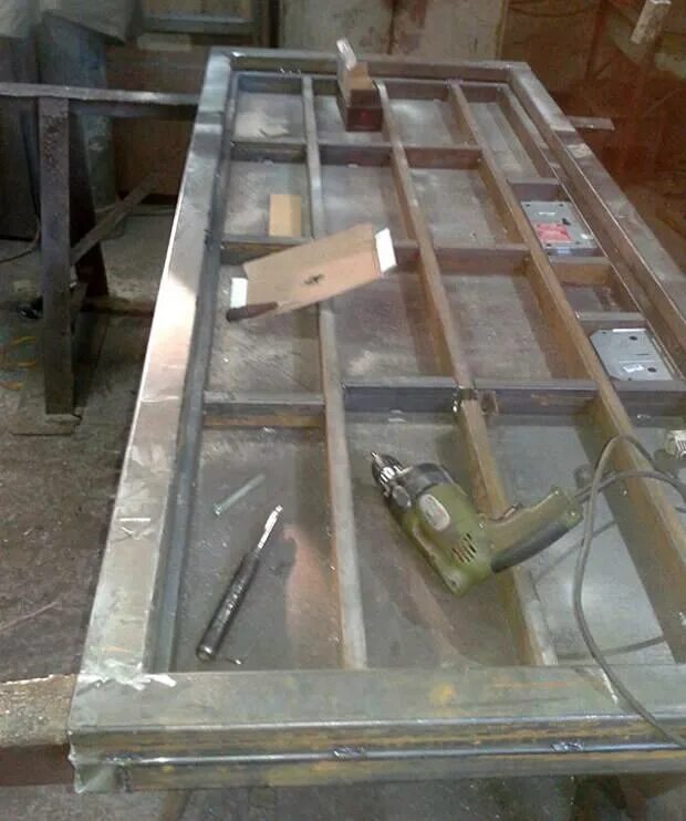 Дверь из профильной трубы. Сварить железную. Самодельная металлическая дверь. Металлическая дверь из профильной трубы. Сварить железную.