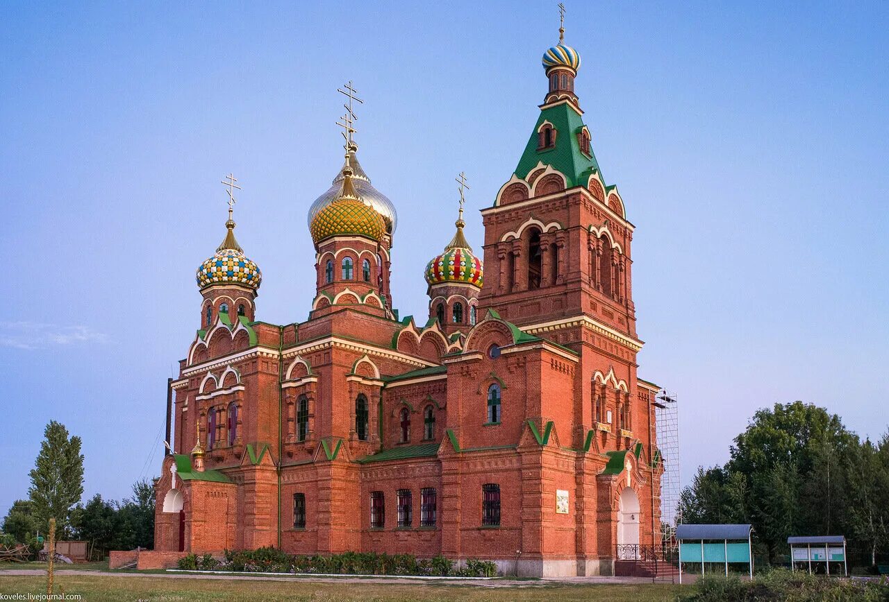 Станица платнировская храм. Станица платнировская храм. Станица платнировская церковь. Храм святой троицы платнировская. Платнировская фото.