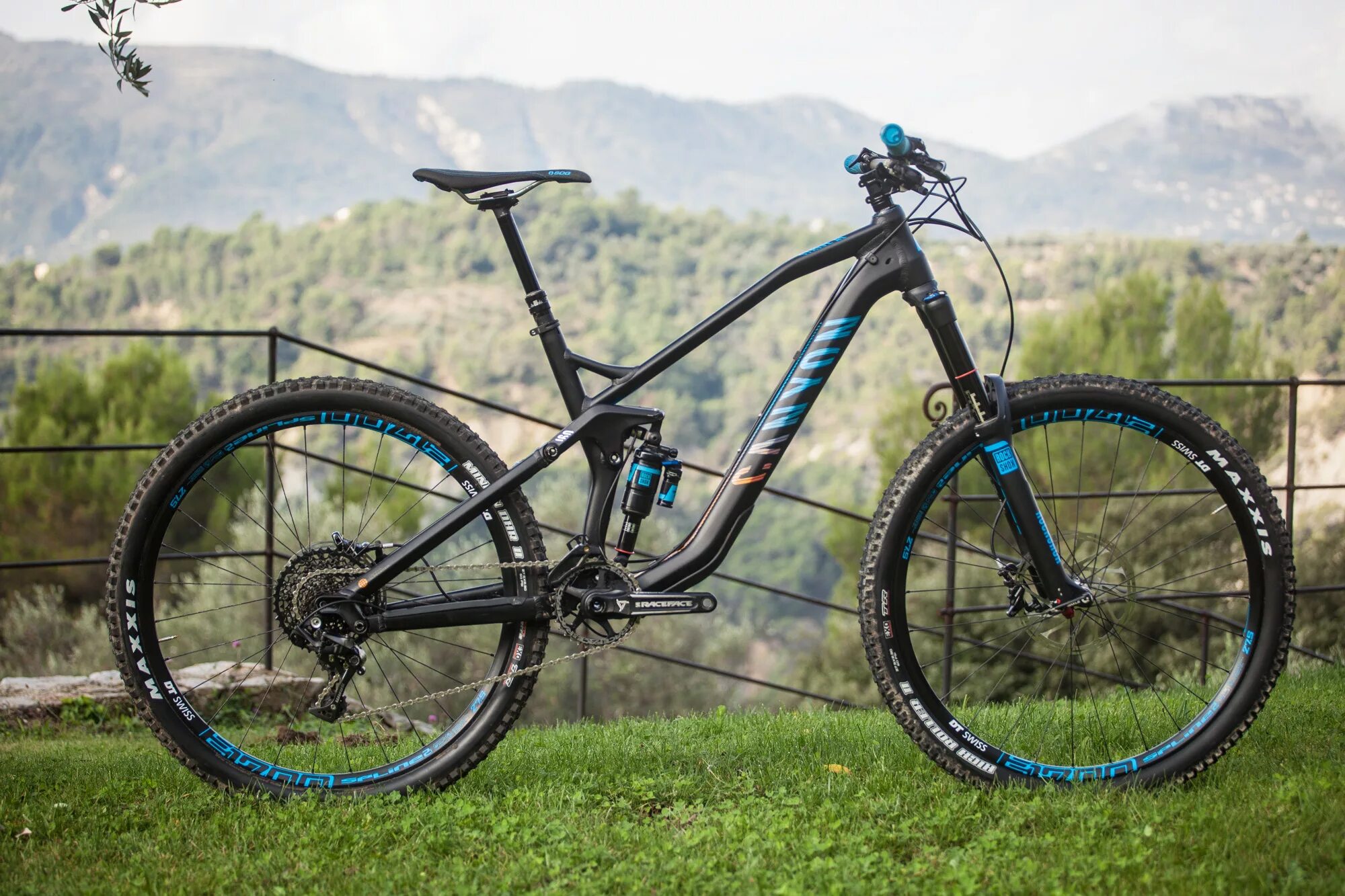 Canyon strive CF 2018. Canyon двухподвес 2022. Canyon strive al 6.0. Canyon strive CF 7.0. Canyon al