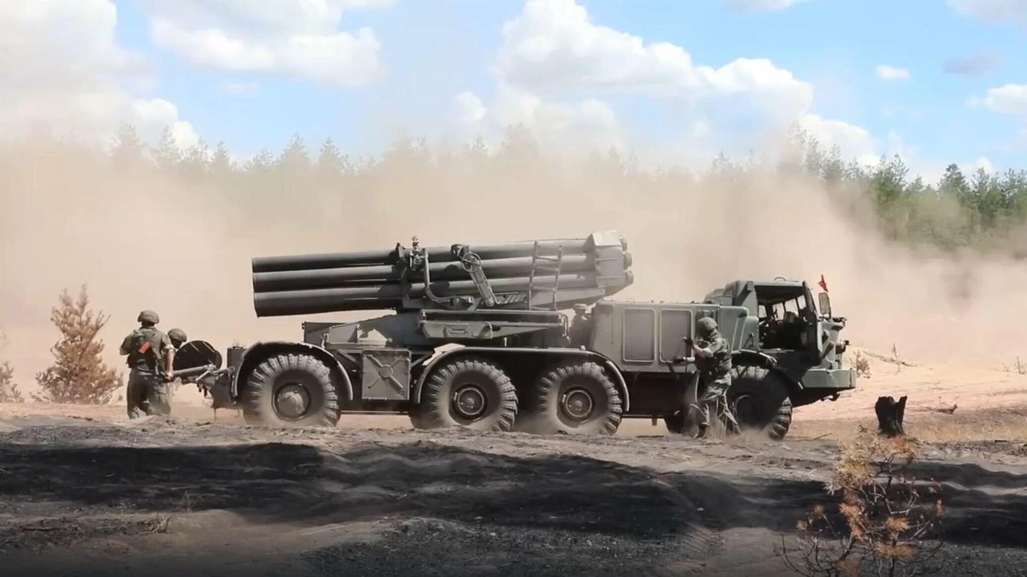 Залповая система ураган. Система залпового огня ураган. Рсзо ураган рф. Рсзо 9к57 «ураган» ракета. 220-мм реактивная система залпового огня бм 9п140 «ураган».