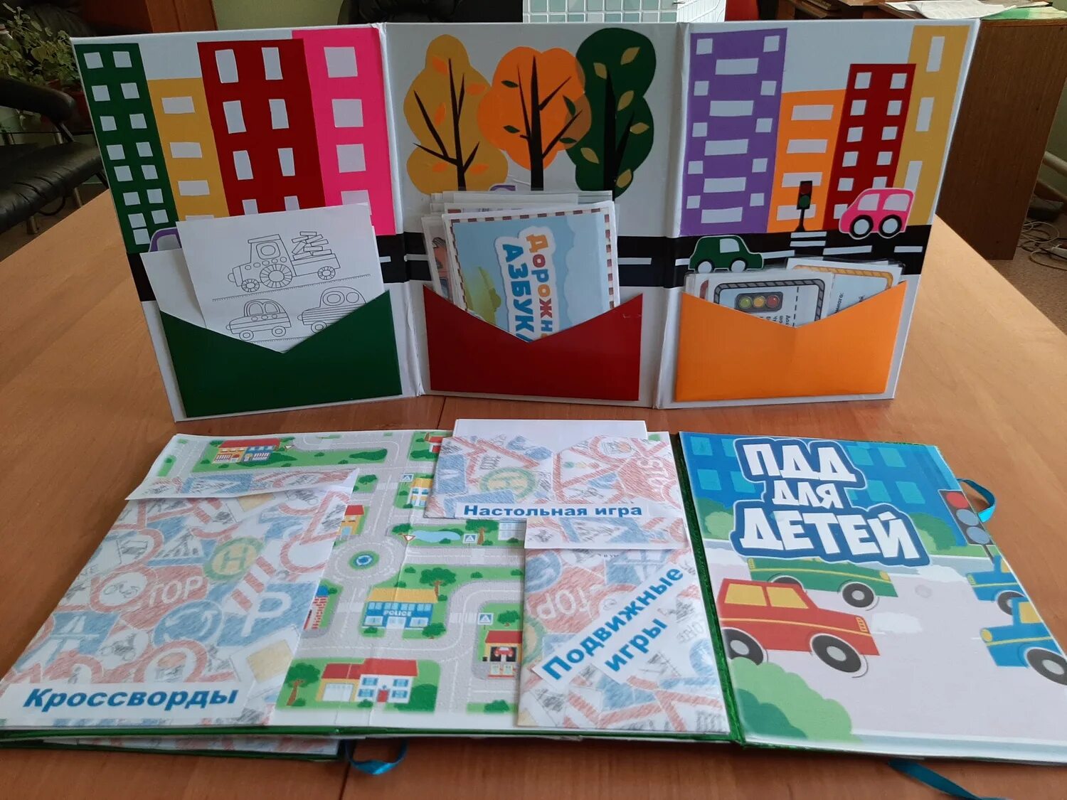 Лэп бук в детском саду. Лэпбук своими руками для детского сада. Папка лэпбук. Лэпбук для дошкольников. Лэпбук для старшеклассников.