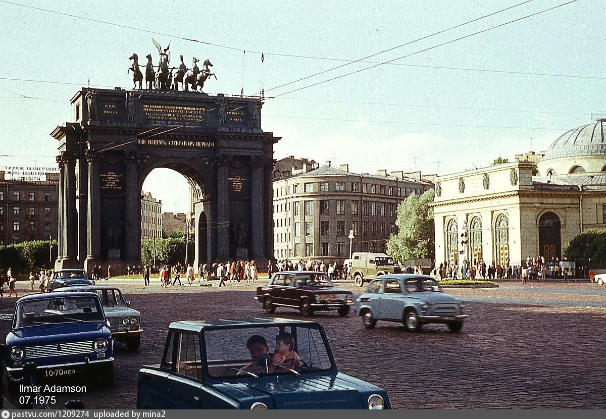 Нарвская спб. Нарвские триумфальные ворота на площадь Стачек. Ленинград. Площадь Стачек. Нарвские ворота 1962. Нарвские триумфальные ворота на площадь Стачек в Санкт - Петербурге. Площадь Стачек Питер.