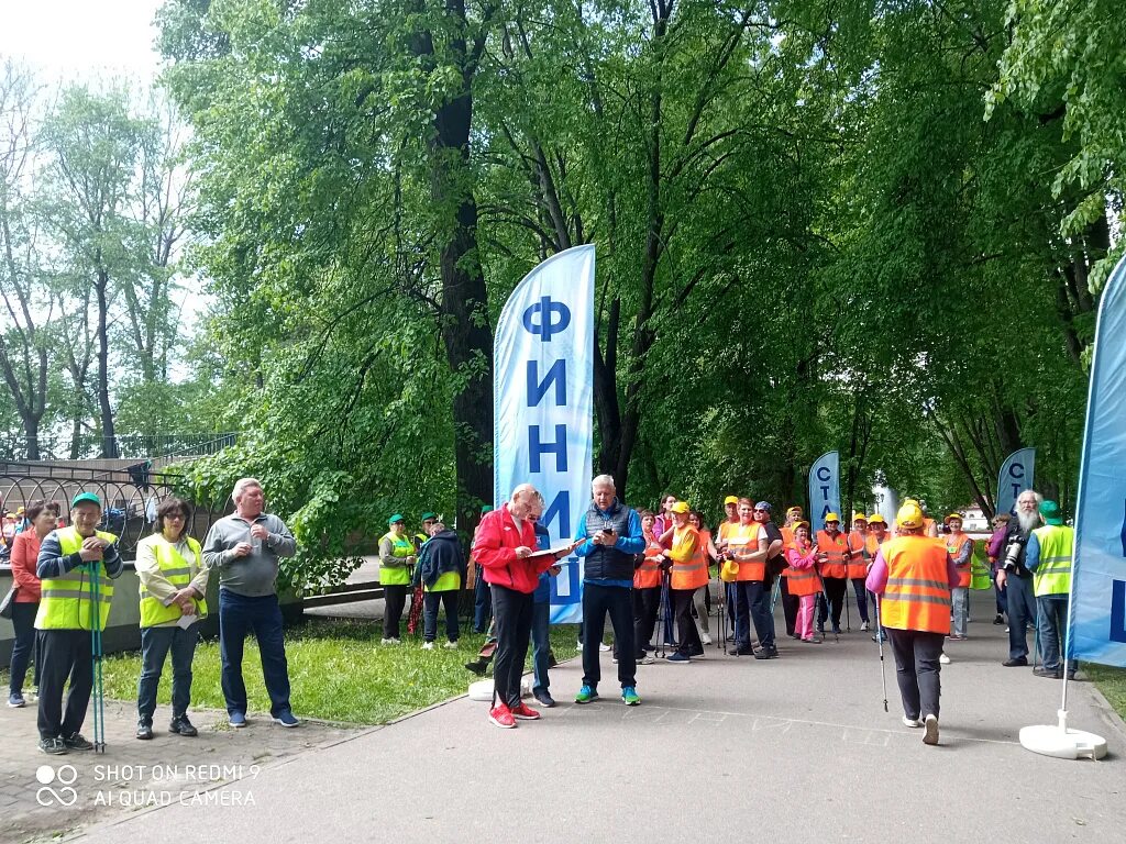 Активное долголетие Новгородская. Фестиваль скандинавской ходьбы 2023 Московское долголетие. Активный отдых Великий Новгород. Активное долголетия в городе Коломна фото.