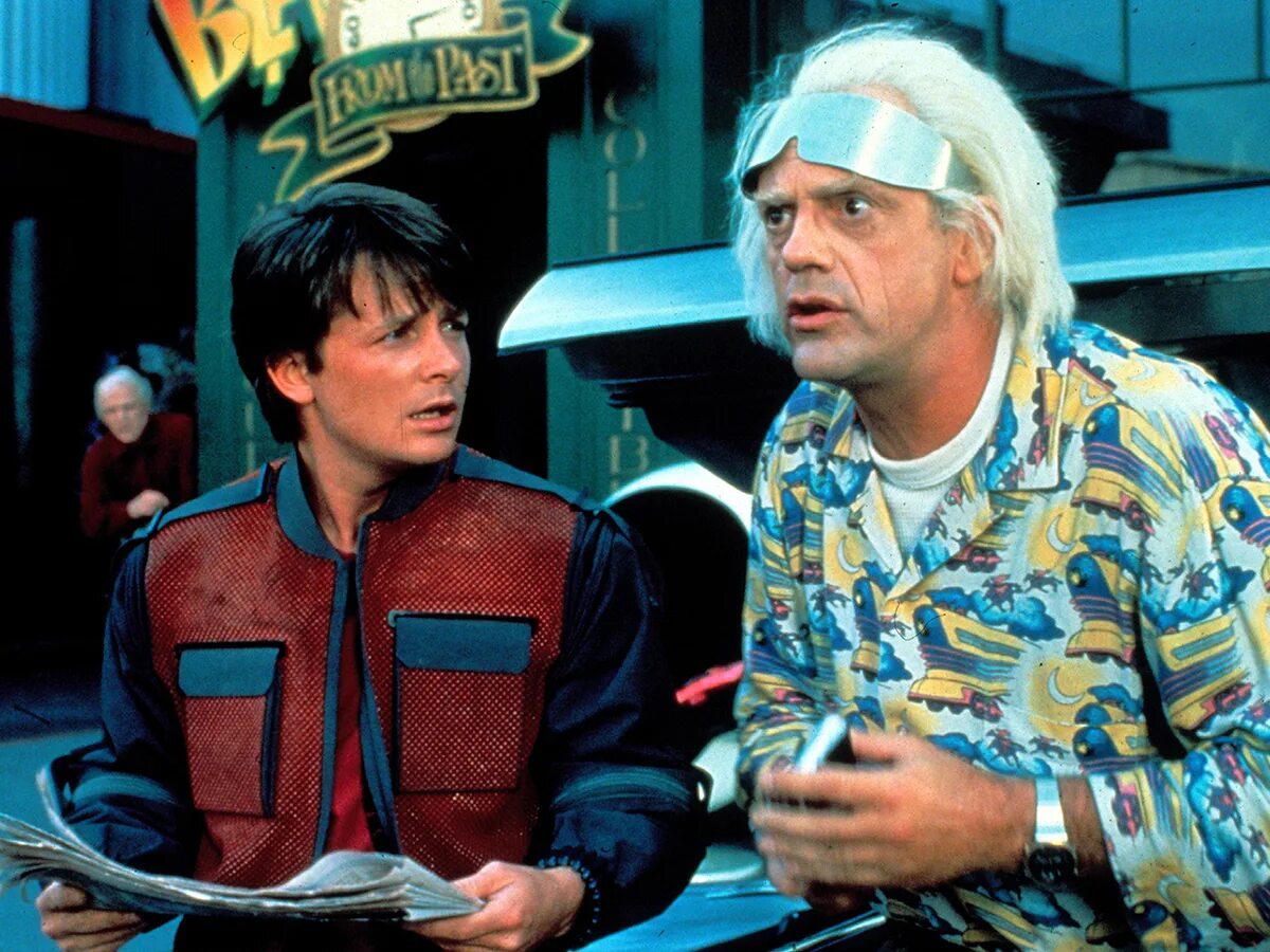 Хочу назад в будущее. Марти макфлай и док браун. Марти макфлай 2015. Доктор браун и марти макфлай. Хочу назад в будущее.