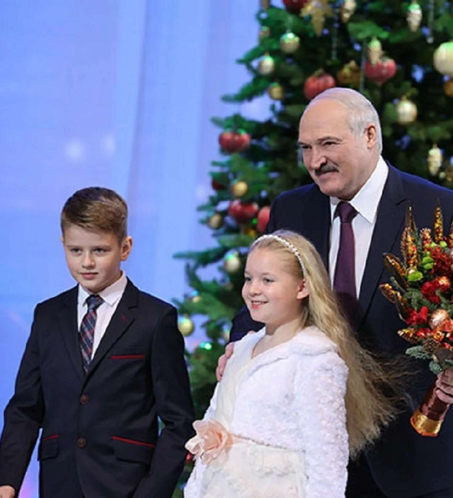 Дети лукашенко фото. Старшие дети Лукашенко. Дети Лукашенко президента Белоруссии фото. Дети Лукашенко фото 2023.
