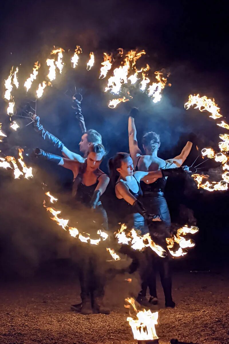 Огненная вечеринка. Фестиваль огня. Зажигательное шоу. Полякова пародия. Мэджик екатеринбург.