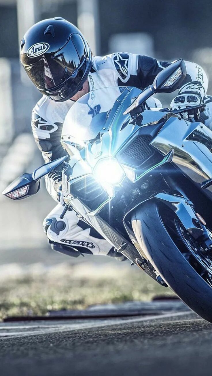 Мотоциклы крутое видео. Кавасаки ninja h2r. спортивный мотоцикл. мотоциклист. красивые мотоциклы.