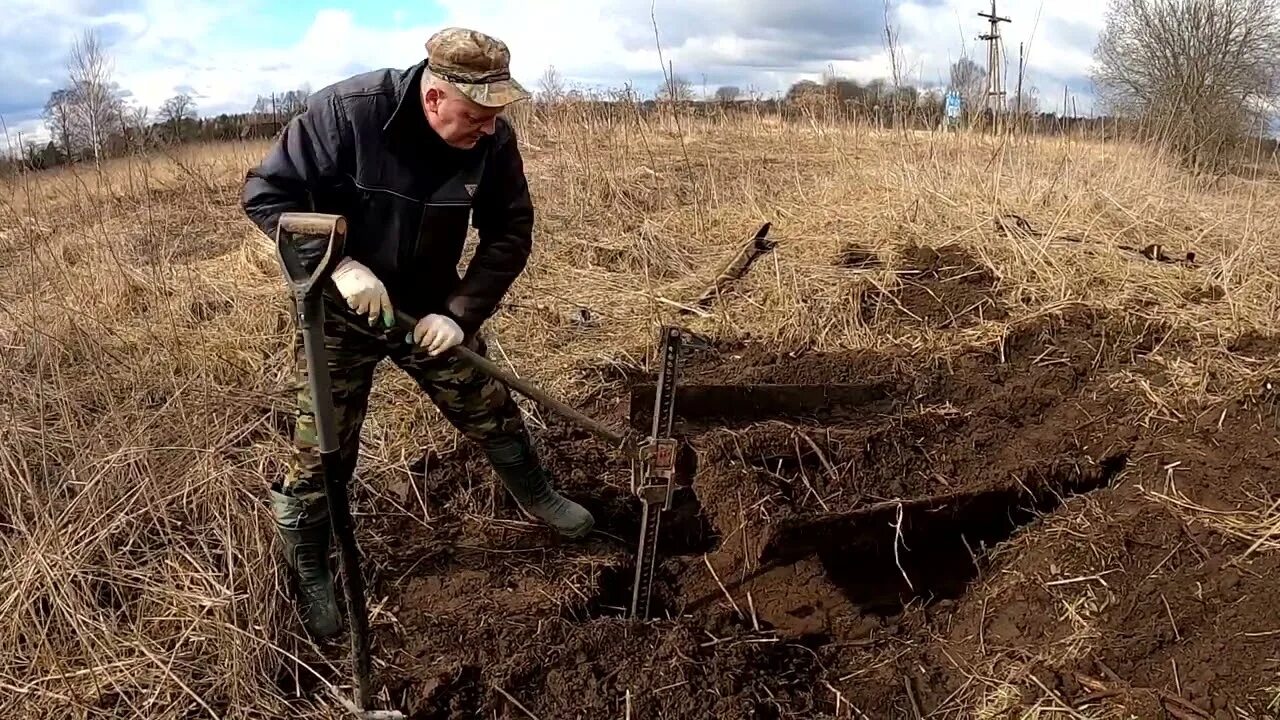 Копарь 69. Копари. Работники копари. Копарь у дерева. Грязный копарь.