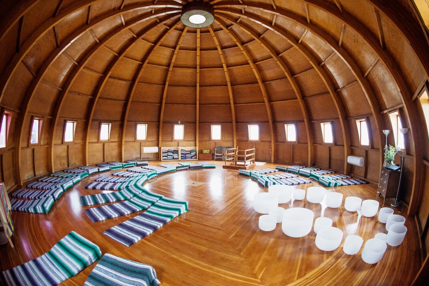 Sound baths. Ван тассель интегратрон. интегратрон. интегратрон ван тасселя. sound bath.