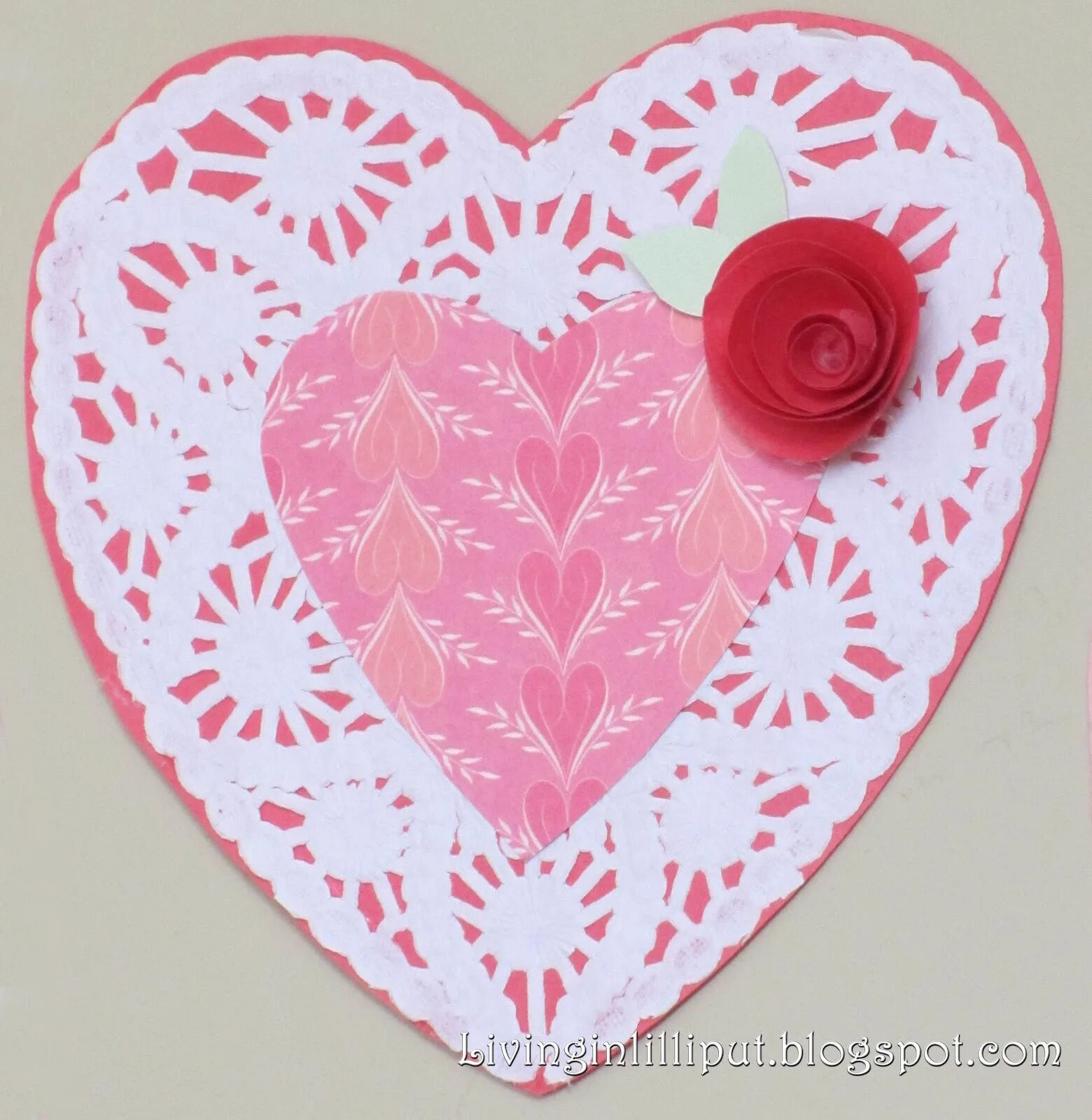 валентинки своими руками из бумаги. поделки ко дню матери. легкие подарки для мамы. поделка сердце своими руками. сердечко на день мамы своими руками.