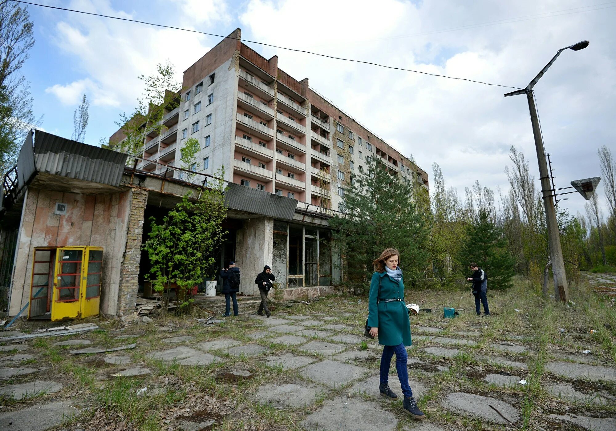 Когда можно жить в чернобыле. Чернобыль город Припять. Припять город призрак. Зона отчуждения город Припять. Город Чернобыль сейчас.