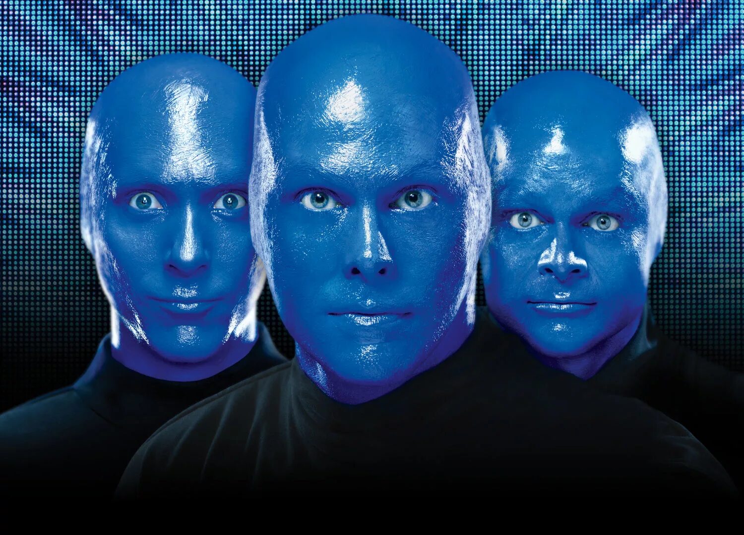 Музыка сини сини. Blue man Group солистка. Барабанщики Blue man. Синий человек. Синее лицо.