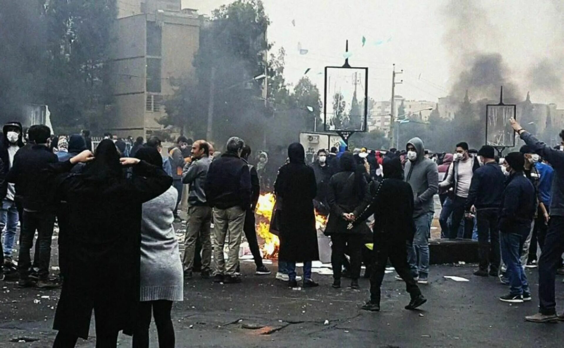 Опасно ли в иране. Протесты в Иране 2009 года. Протесты в Иране 2018.