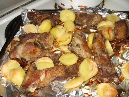 Сколько готовятся свиные ребра в фольге