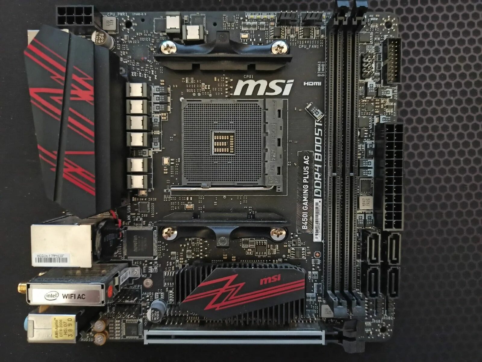 Материнская плата msi b450 gaming plus. MSI am4 b450. MSI am4 b450 b450i. MSI b450 ITX. Mini ATX MSI b450.