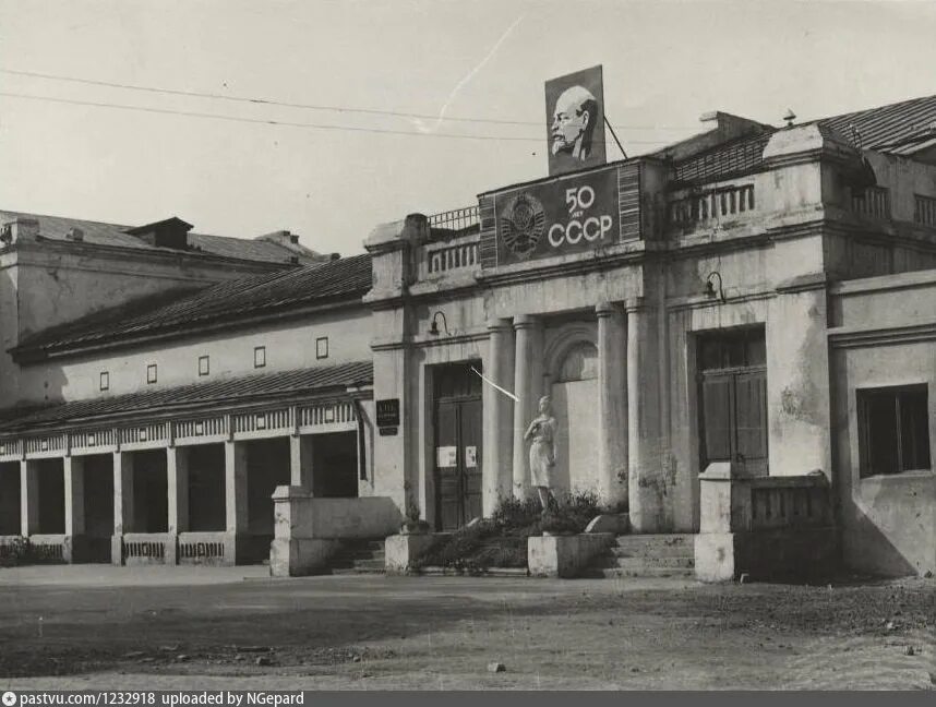 Первые бузулука. Бузулук старый вокзал. Вокзал Бузулук. Старый вокзал города Бузулук Оренбургская область. Бузулук 80 годы.