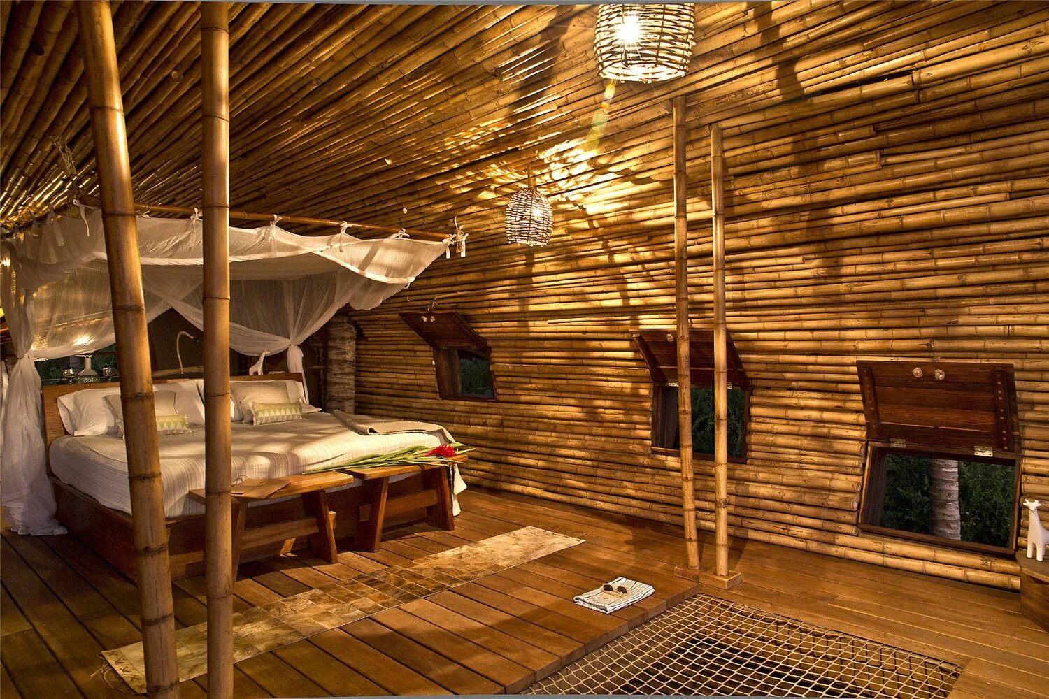 Bamboo house. Дом из бамбука. Фасад дома из бамбука. Убуд зеленая деревня. Убуд бали бамбуковые домики.