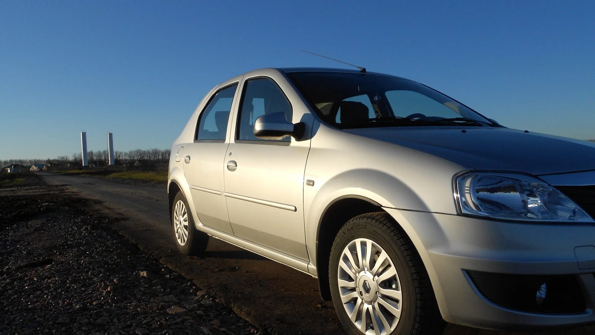 Логан 2012. Рено логан 2012г. renault renault logan 2012. рено логан 2012 автошкола. рено логан 2012 фото.