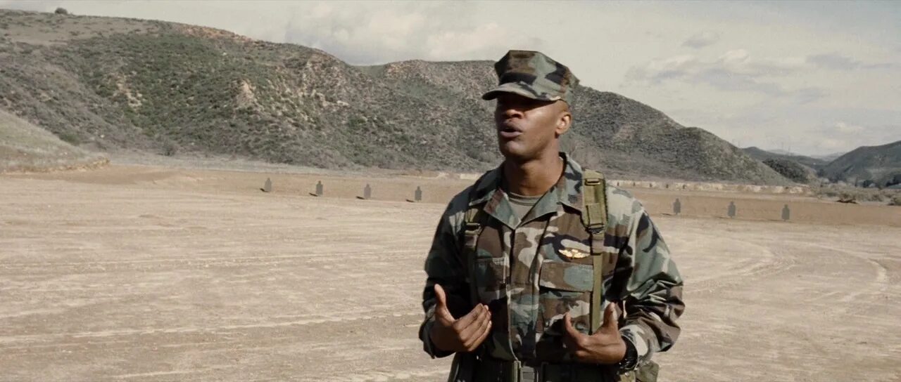 Морпехи 2005 г. Jarhead 2005 Jamie. Jamie Foxx Jarhead. Jarhead Final Scene.