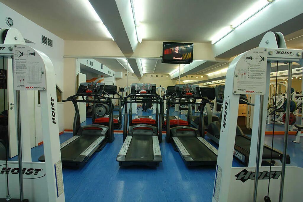 Теорема спорта дубнинская. Теорема спорта дубнинская. Фэмили фитнес на дубнинской. Фитнес зал на дубнинской. Теорема спорта щербинка.